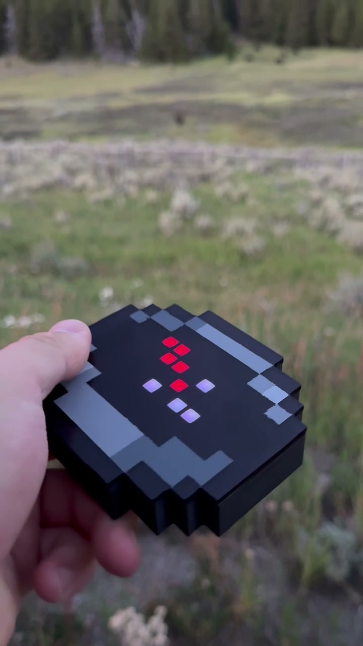 Compass needle tracking heading outdoors