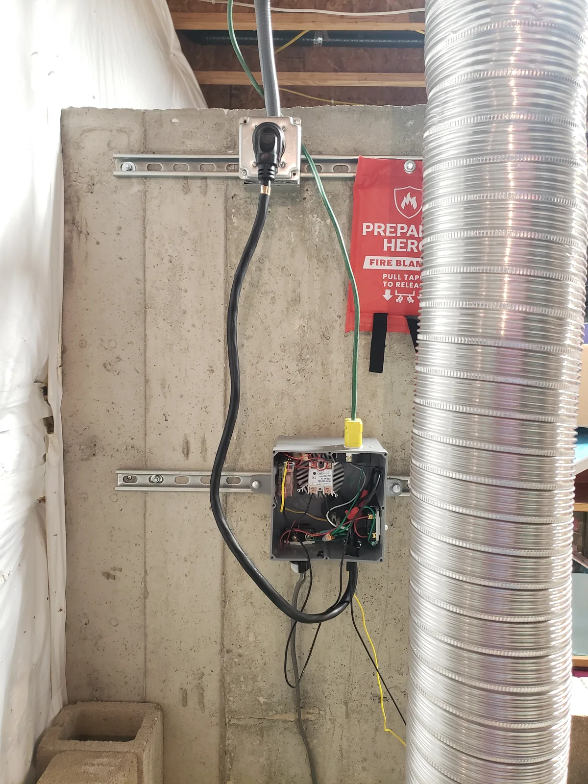 Open control box with SSR and heatsink